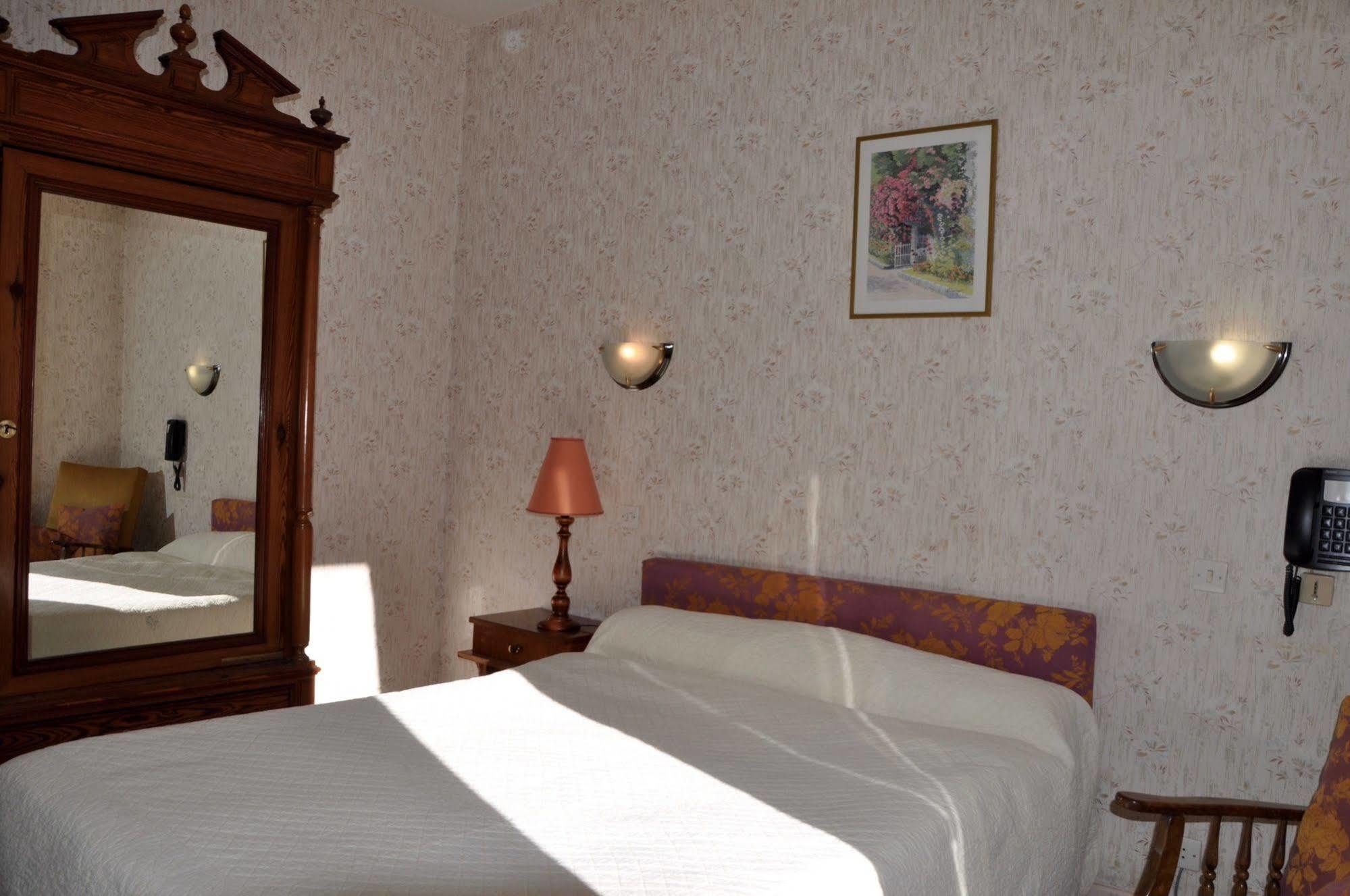Hotel Des Eaux-Bonnes Kültér fotó